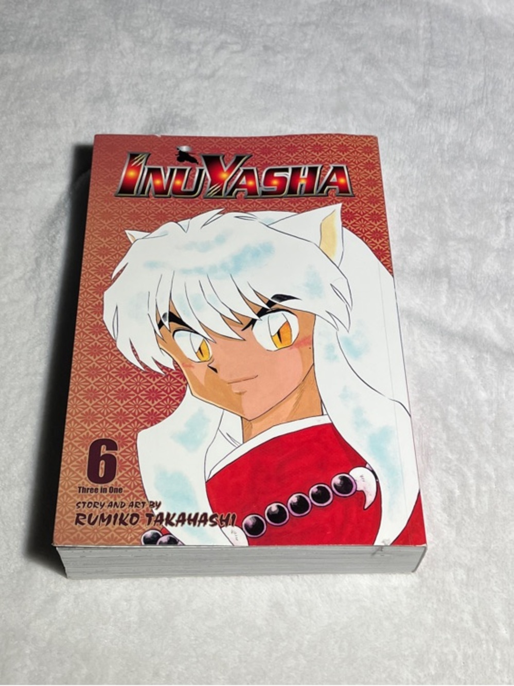 Inuyasha (VIZBIG
Edition), Vol. 6 Love Cuts to the Bone